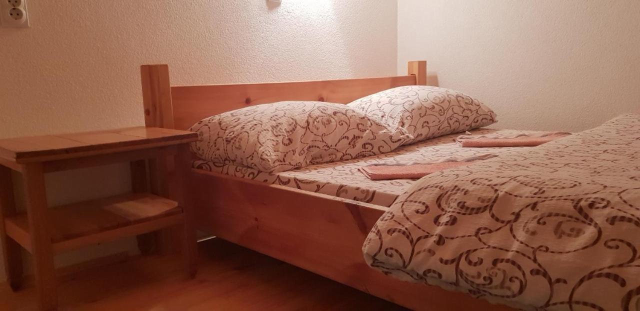 Hotel Pansion I Restoran ,, Pogled" Han Pijesak Exterior foto
