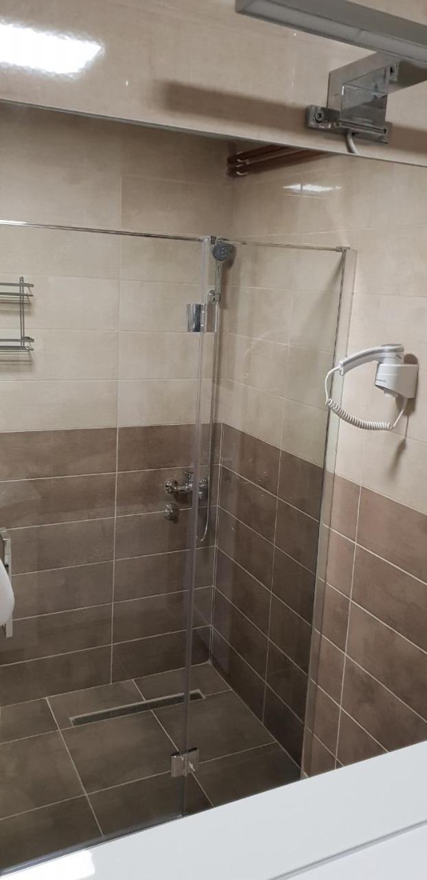 Hotel Pansion I Restoran ,, Pogled" Han Pijesak Exterior foto
